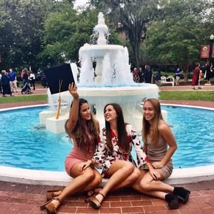 Meet your Posher, Skylar